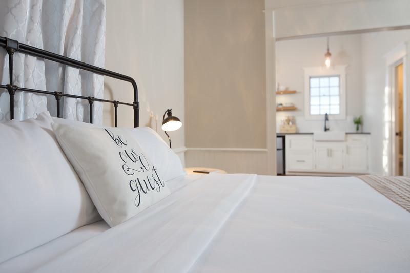 Mustard Seed B&B On The Llano Bagian luar foto