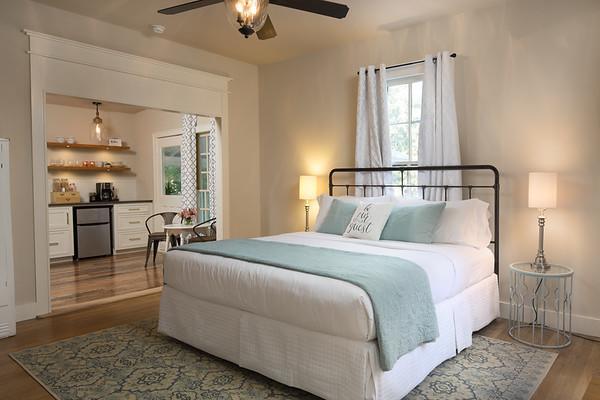 Mustard Seed B&B On The Llano Bagian luar foto